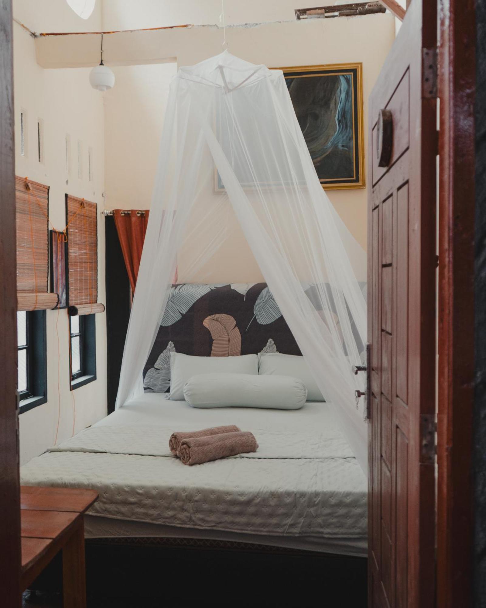 Charlys Little House Hotel Bukit Lawang Ngoại thất bức ảnh