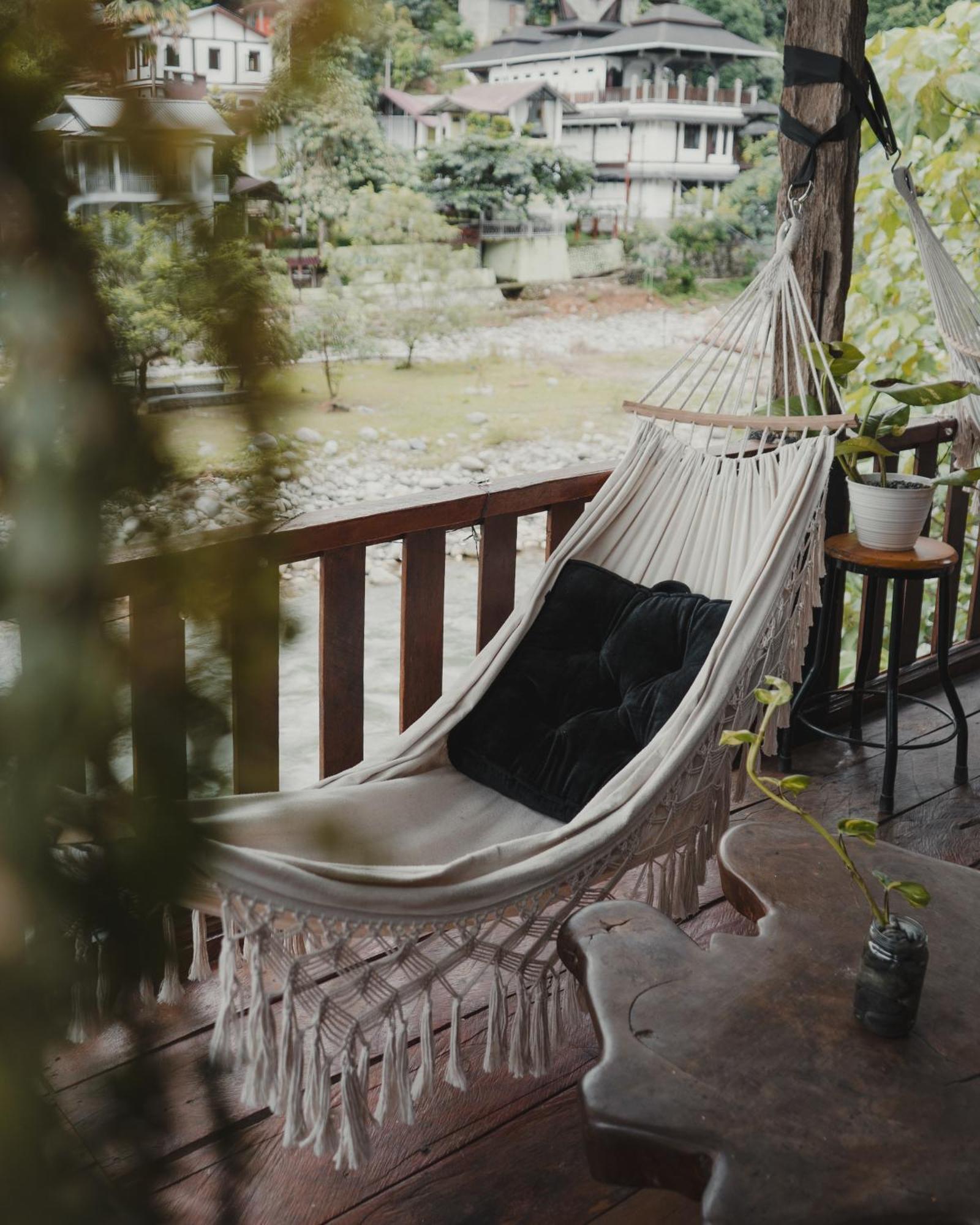 Charlys Little House Hotel Bukit Lawang Ngoại thất bức ảnh