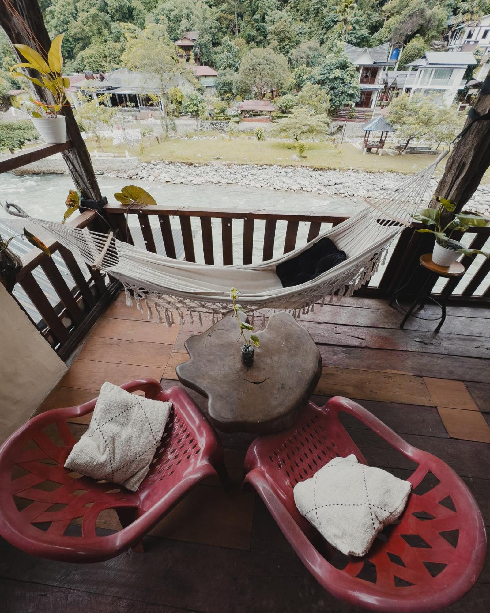 Charlys Little House Hotel Bukit Lawang Ngoại thất bức ảnh